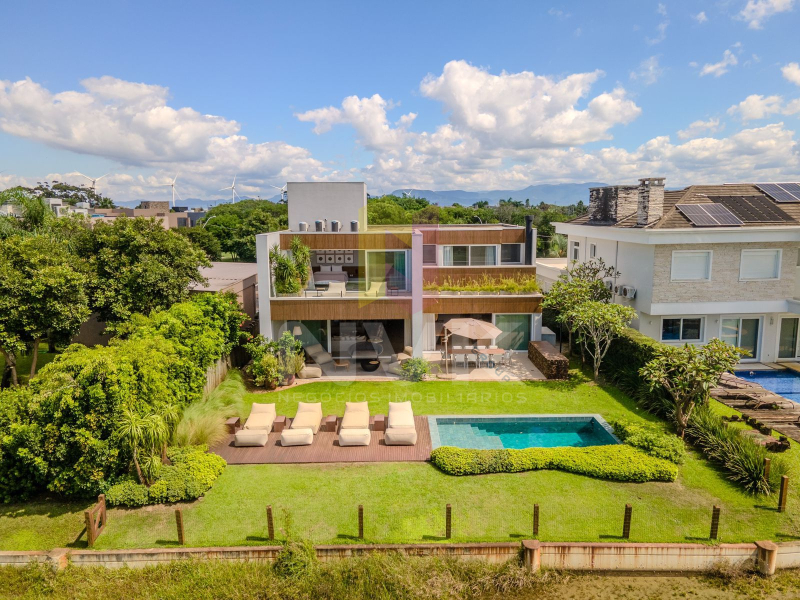 Casa em Condomínio 4 dormitórios para venda, Atlantida em Xangrila | Ref.: 418