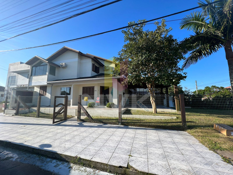 Casa 3 dormitórios para venda, Zona Nova em Capão da Canoa | Ref.: 614